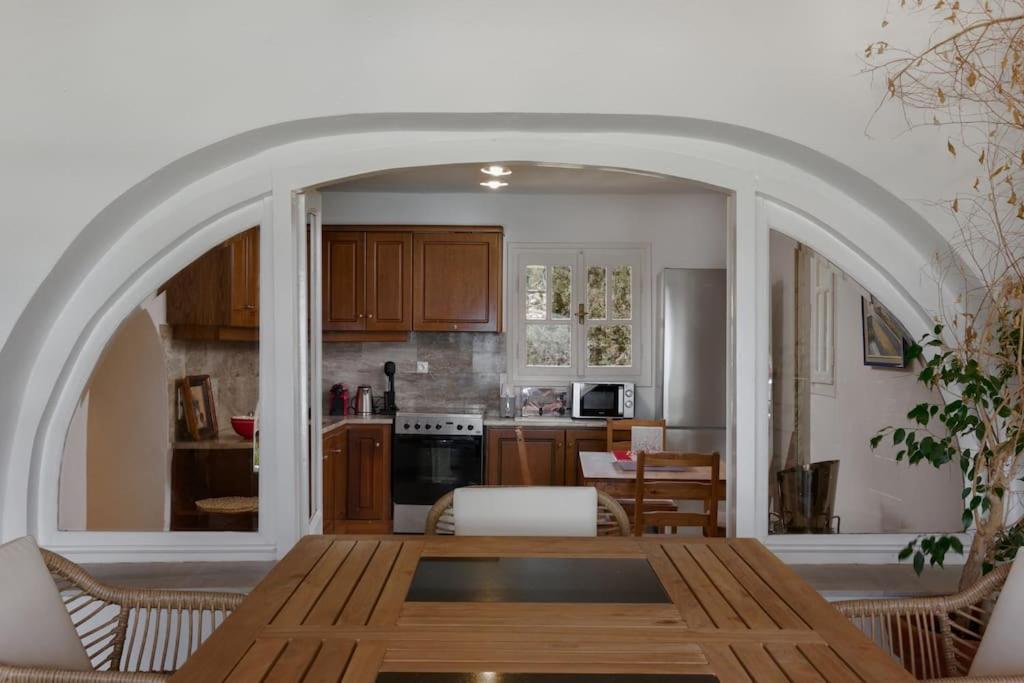 Villa Artemis In Small Kounoupi Porto Heli